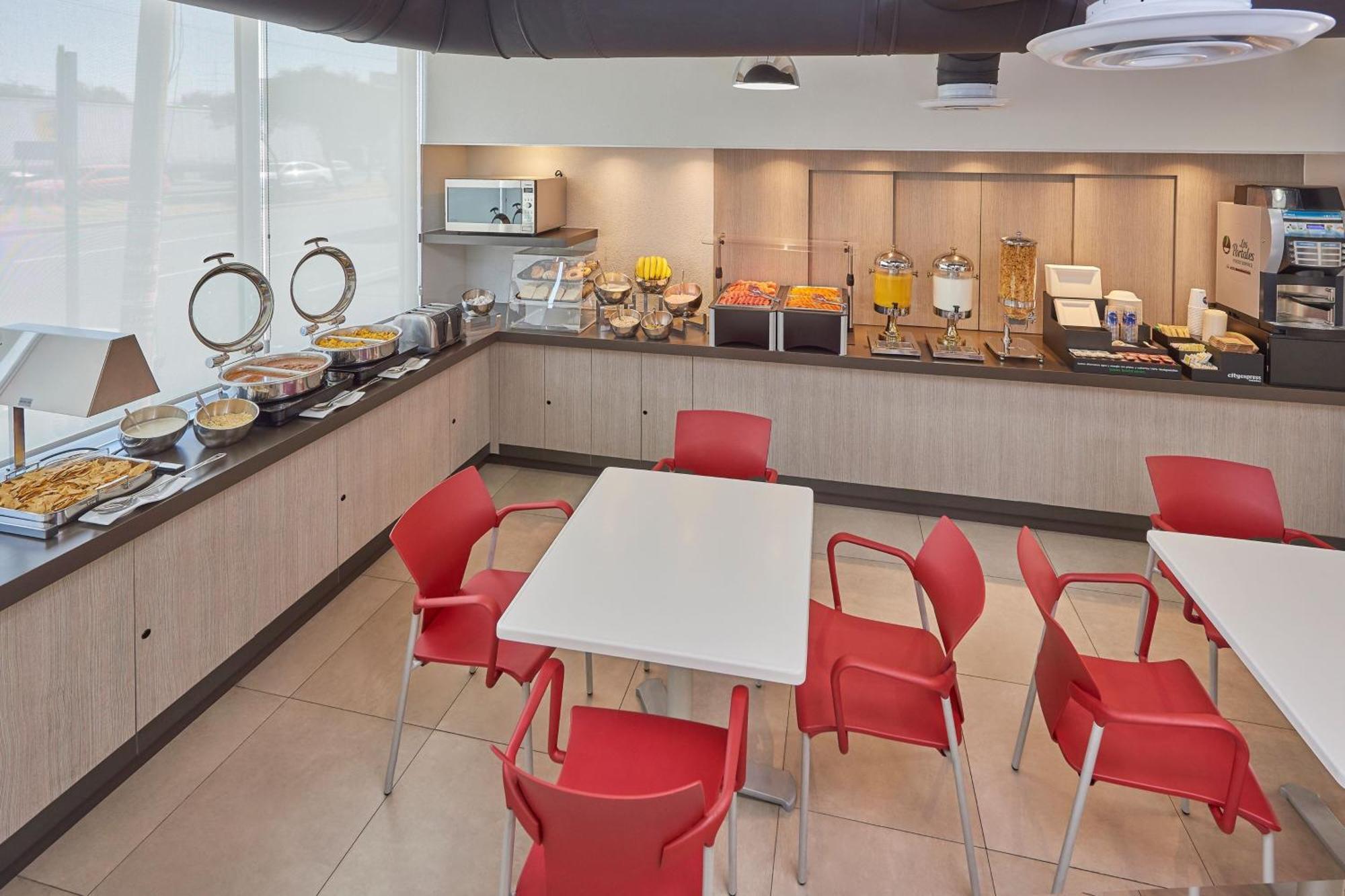 City Express Junior By Marriott San Luis Potosi Zona Industrial Dış mekan fotoğraf